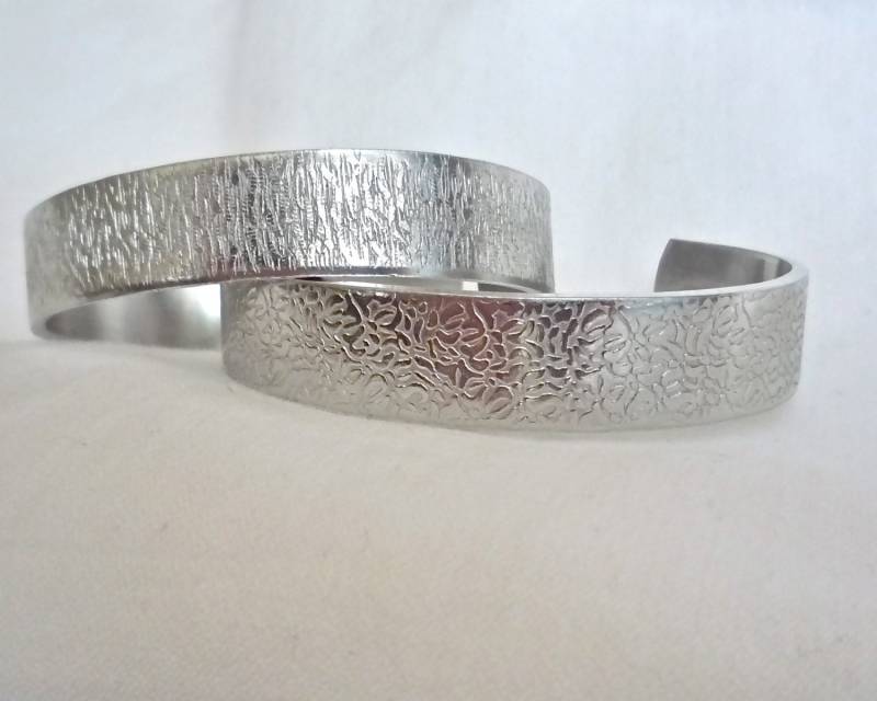 Personalisierte Benutzerdefinierte Nachricht Armband-Design Ihr Eigenes Armband-Brautjungfer-Mutter-Braut-Bräutigam-Von Thesilverswings von TheSilverSwing