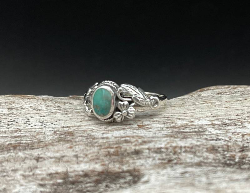 Floral Türkis Ring Oxidiertes Sterling Silber, Echter Stein von TheSilverWorkshop