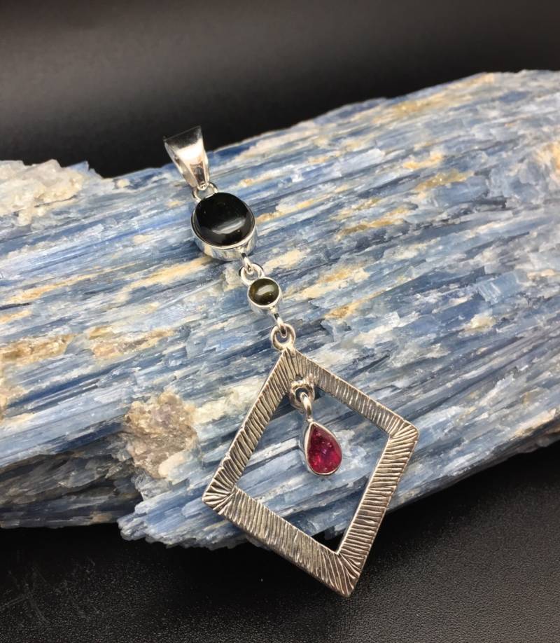 Langer Multi-Color Turmalin 925 Sterling Silber Anhänger von TheSilverWorkshop