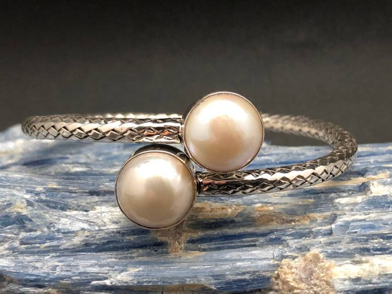 Perlen Armreif // Silber Schmuck Perlenschmuck von TheSilverWorkshop