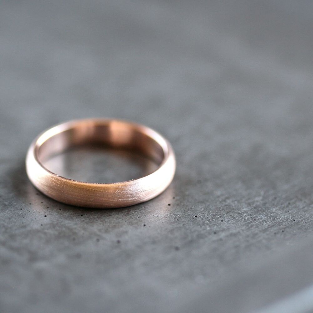 Herren Rosegold Ehering, Oder Frauen Unisex 4mm Recycelt Nachhaltig 14K Ehering Minimalistisch von TheSlyFox