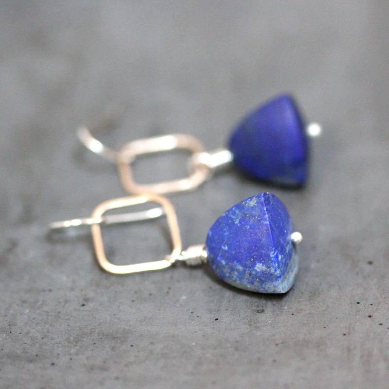 Lapislazuli Ohrringe 14K Gold Sterling Silber Pyramide Ohrringe von TheSlyFox