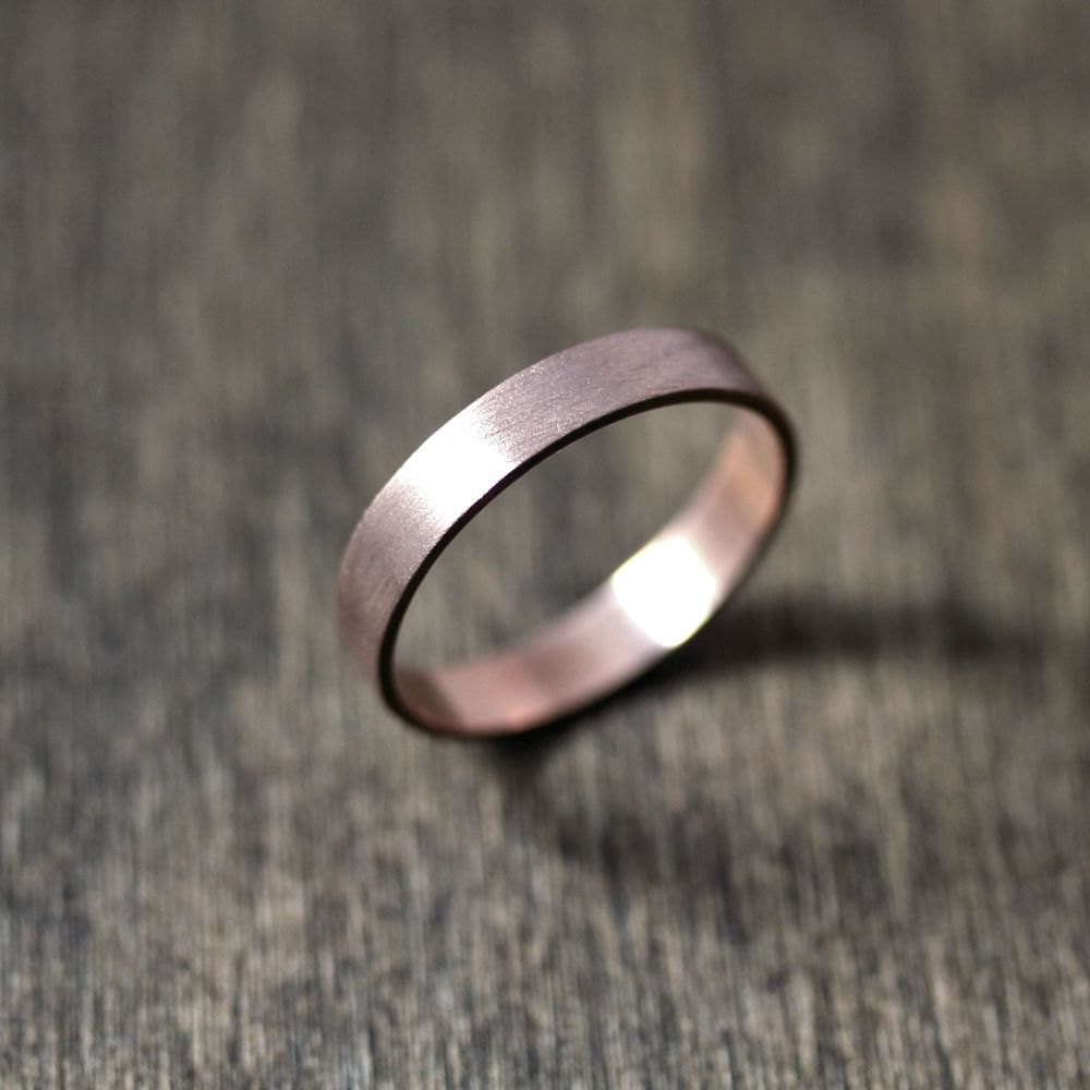 Rose Gold Hochzeitsband, 4mm Flach Recycling Ring 14K Ehering, Einfache Ehering Unisex Gebürstet Band von TheSlyFox