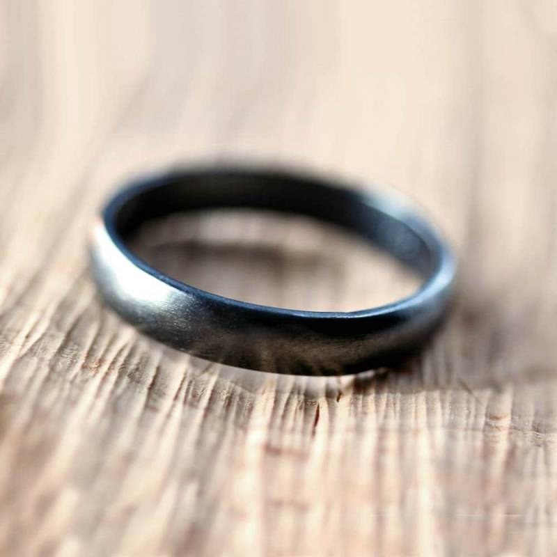 Oxidierter Argentium Silber Ehering Unisex Ring Gebürstet von TheSlyFox