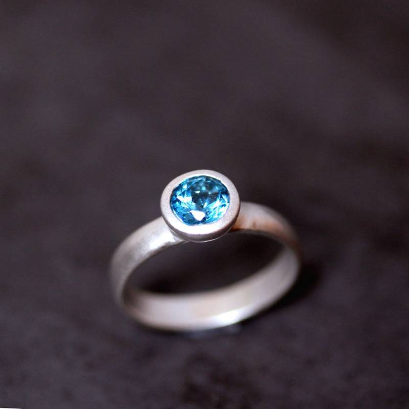 Schweizer Blautopas Ring Recyceltes Sterling Silber Dezember Geburtsstein | Us Size 7.5 von TheSlyFox
