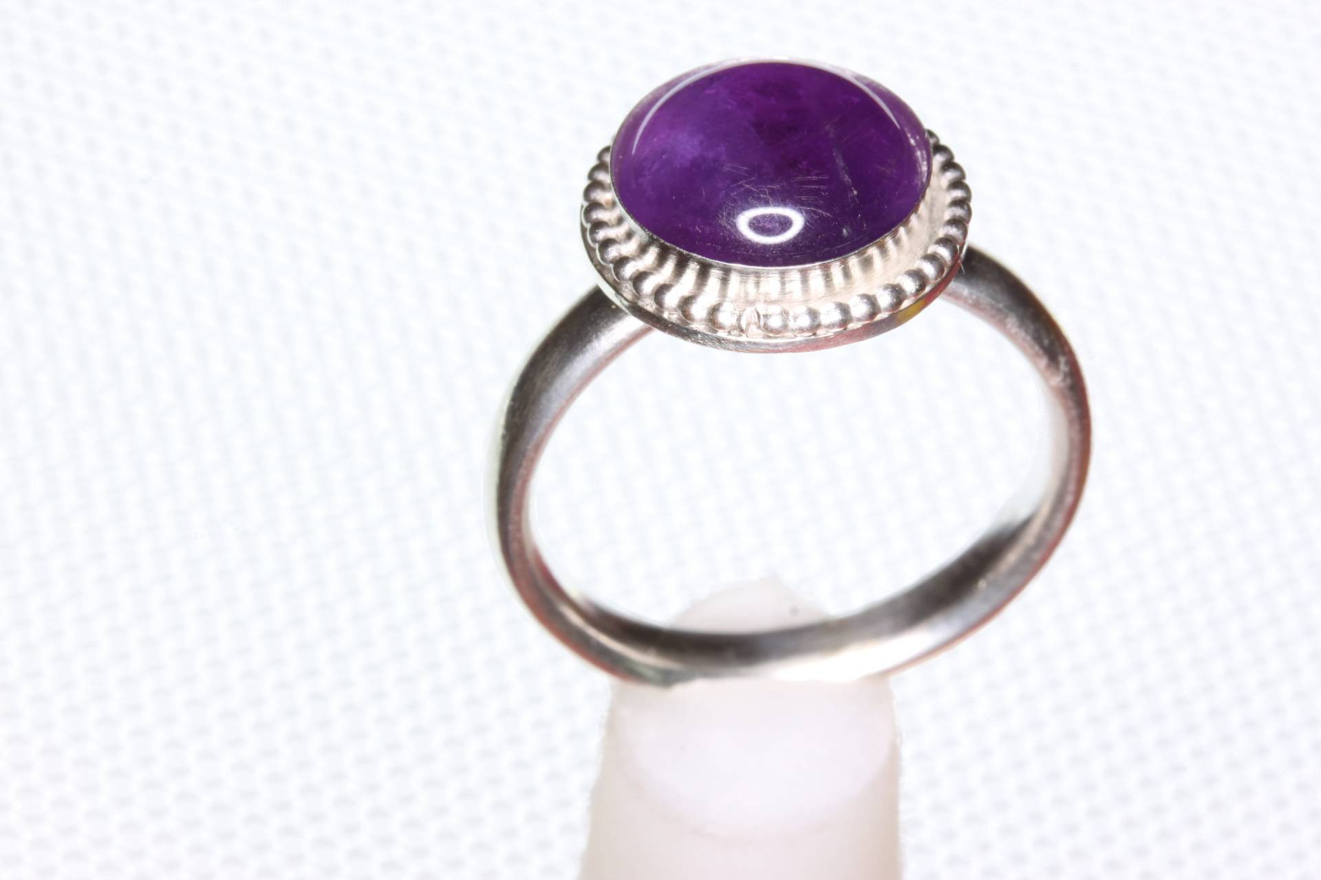 Einfach Und Süß in Amethyst Massivem Sterlingsilber, Uk-Hand Gemacht Einfach Und Süß in Amethyst Massivem Sterlingsilber, Uk-Hand Gemacht von TheSmallBench