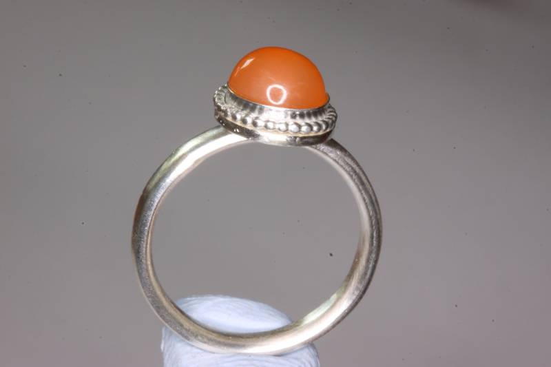 Einfach Und Süß in Orange Mondstein Massivem Sterlingsilber, Uk Hand Gemacht Einfach Und Süß in Orange Mondstein Massivem Sterlingsilber, Uk Hand Gemacht von TheSmallBench