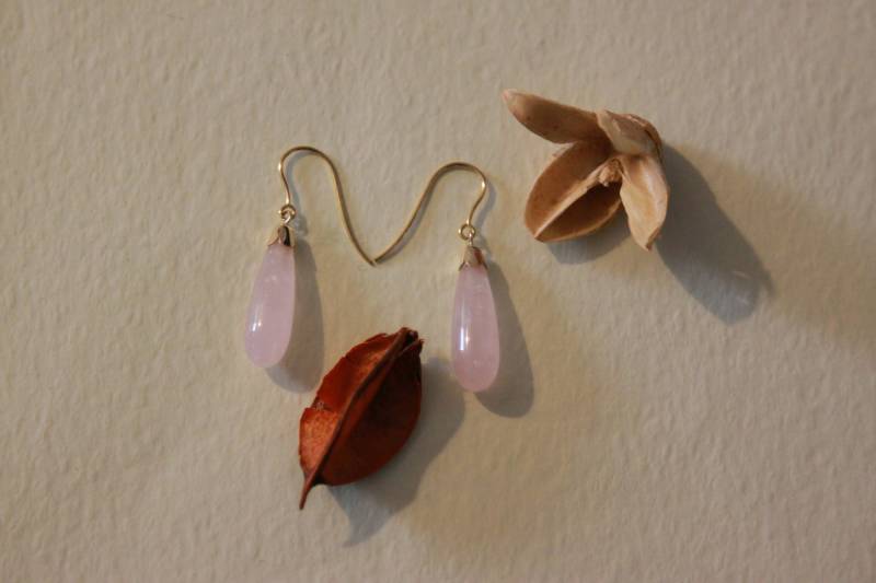 9 Karat Gold Rosenquarz Teardrop Ohrringe - Made in Uk 9 Karat Gold Rosenquarz Teardrop Ohrringe - Made in Uk von TheSmallBench