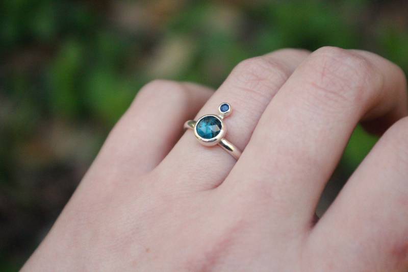 Moos Kyanit Und Saphir Ring Aus Sterling Silber von TheSpeckledLoon