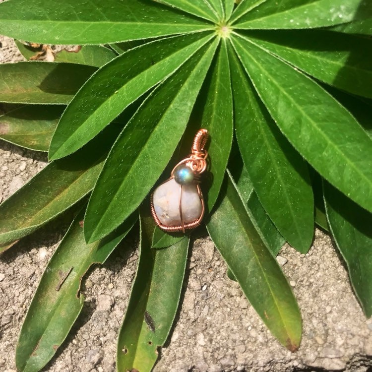 strandstein Draht Gewickelt Anhänger M. Labradorit von TheSpidersOmen
