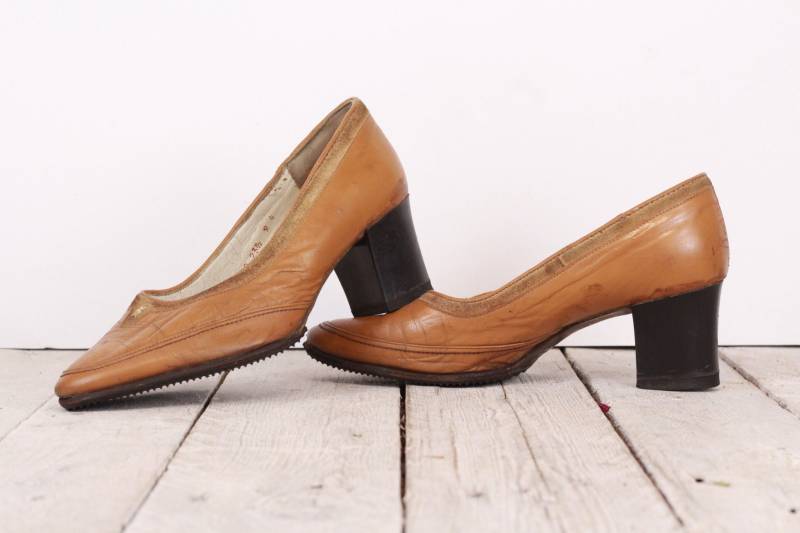 Vintage Braune Leder Pumps - Damenschuhe Udssr Hergestellt Größe Us 6, 5 von TheSpiritOfEurope