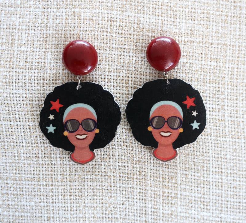 Siebziger Jahre Mädchen Holz Ohrringe, Disco Ära Mädchen, Afro 70Er Lustige Mutige Ohrringe Siebziger Jahre Mädchen Holz Ohrringe, Disco Ära Mädchen, Afro 70Er Lustige Mutige Ohrringe von TheStarliteMotel