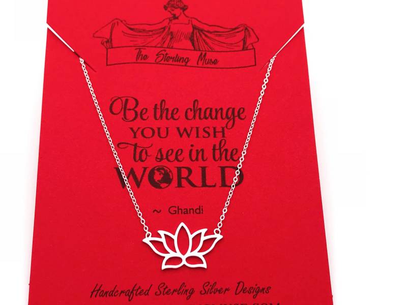 sterling Silber Lotus Blume Halskette Widerstandsfähigkeit Schmuck Geschenk sterling Silber Lotus Blume Halskette Widerstandsfähigkeit Schmuck Geschenk von TheSterlingMuse