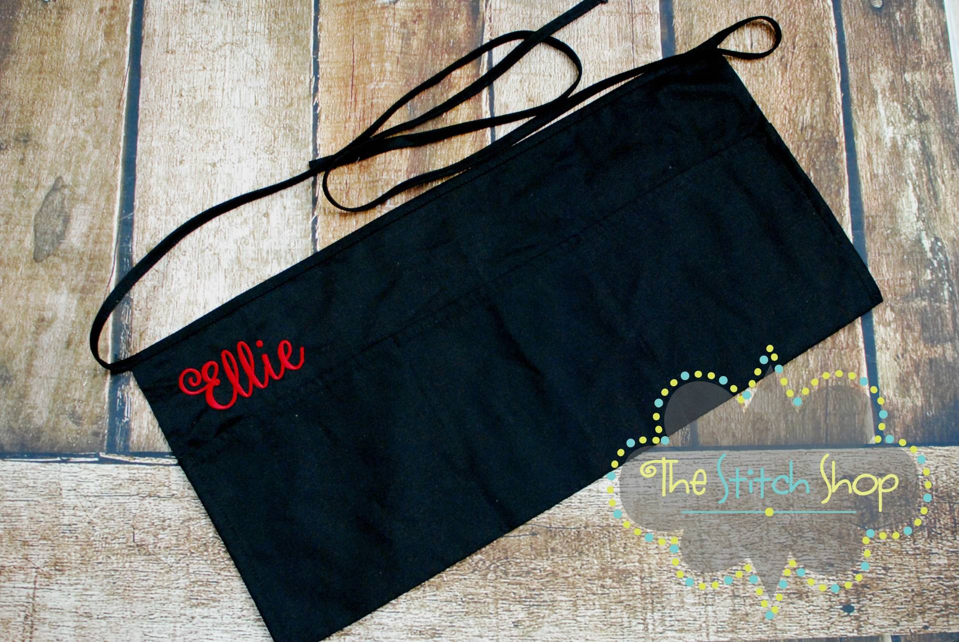 Gestickte Drei Taschen Kellnerin Schürze Gestickte Drei Taschen Kellnerin Schürze von TheStitchShopOnline