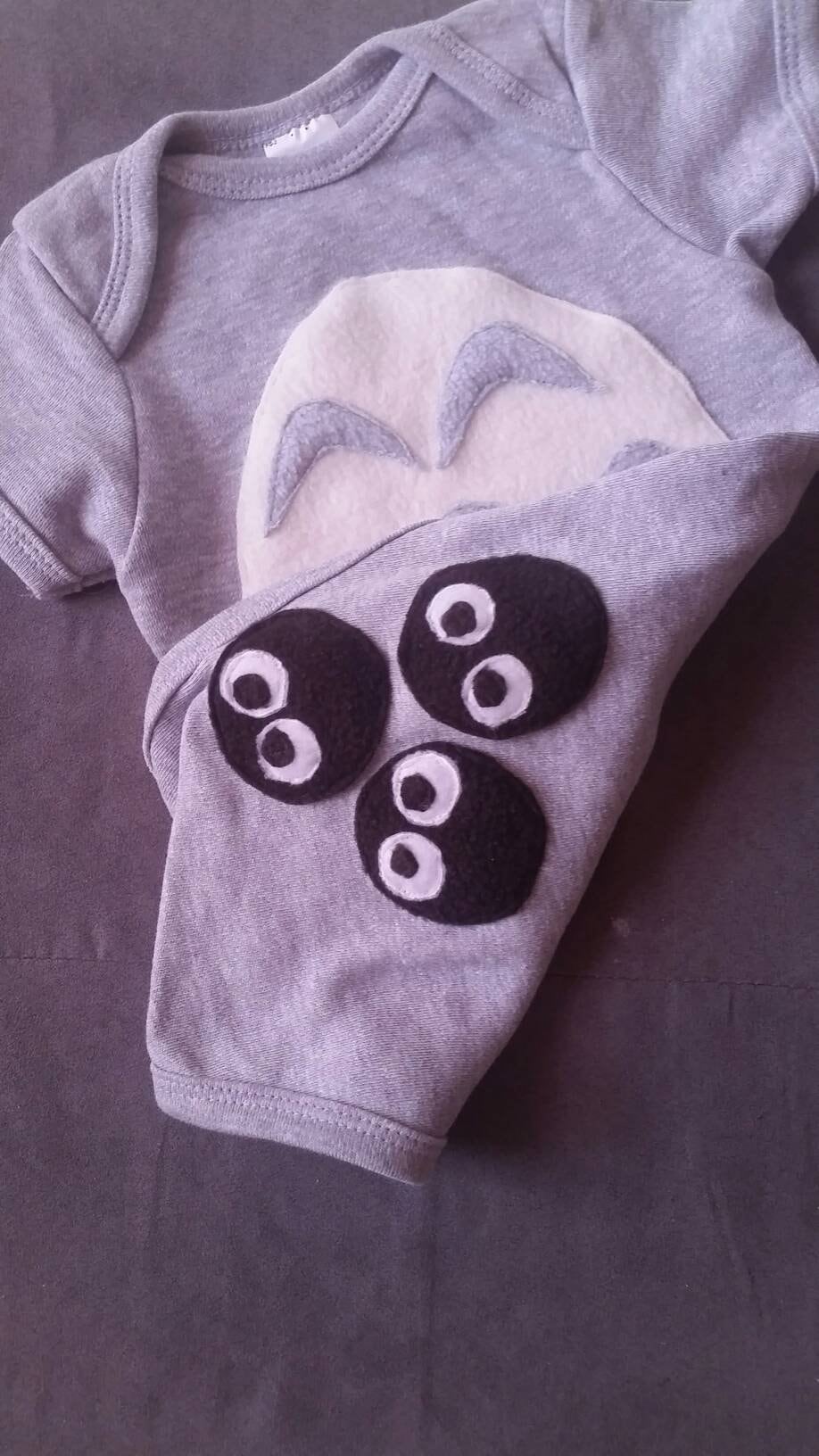 Totoro Kostüm Für Neugeborene Und Kleinkinder Mit Rußmännchen von TheStudioBella
