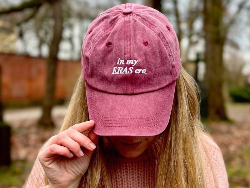 Cap "In My Eras Era" - Washed Dad Cap Taylor Rot Low Profile Baseballcap Theswiftshopde Tour Outfit Geschenk von CuratedByKarma