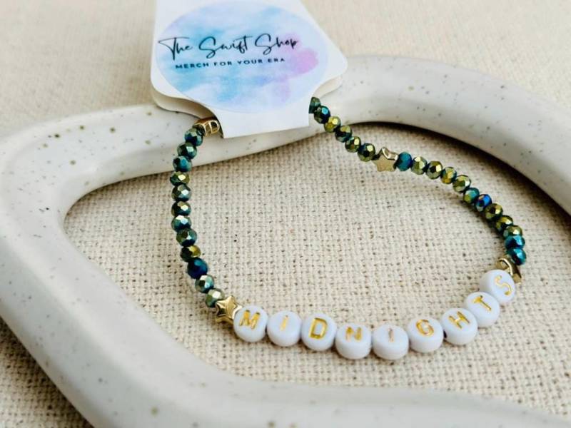 Friendship Bracelet - Theswiftshop Christmas Present Choose Your Era Customizable von CuratedByKarma