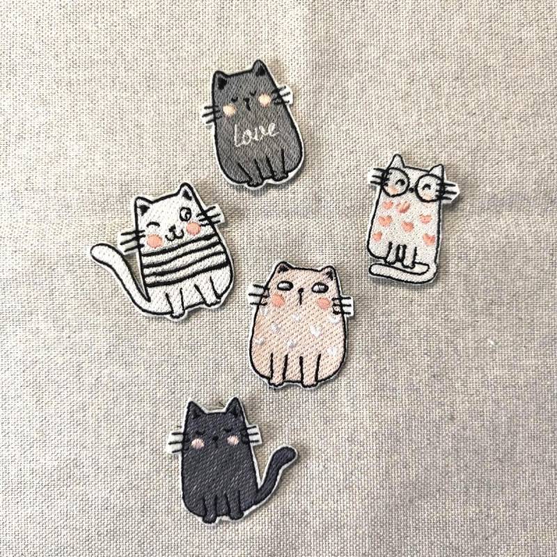 Katzen Aufnäher Set Zum Aufbügeln | Bestickte Patches Katze Bügelbild Tier Applikation Für Kleidung Geschenk Katzenliebhaber von TheTSO