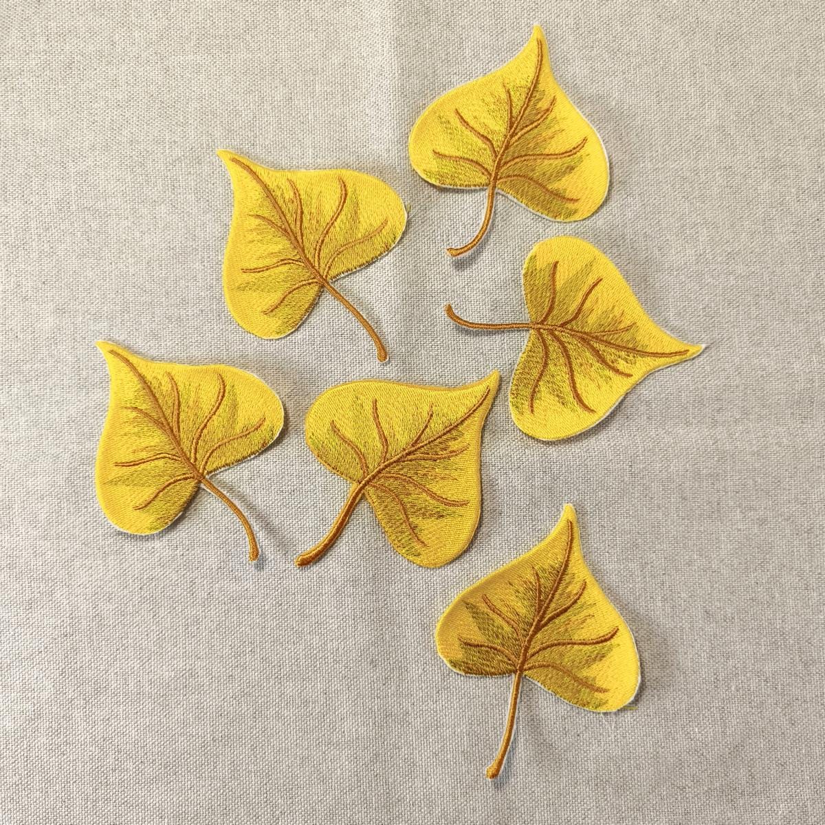 Pappel Blatt Aufnäher Zum Aufbügeln | Herbst Patch Set Oder Einzeln Bügelbild Ahornblatt Applikation Für Kleidung Diy 7, 6x9, 7 cm von TheTSO