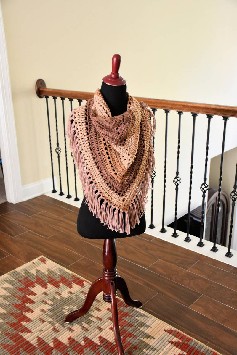 Dreieck Häkeltuch/Oberbekleidung Accessoire Geschenk Für Mädchen Sie Mutter Geburtstag Winterkleidung Weihnachten von TheTallulahRose