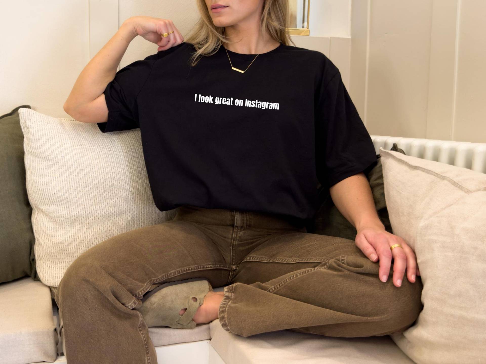 Lustiges Spruch T-Shirt I Look Great On Instagram | Spruchshirt Unisex Social Media & Selfie Shirt Influencer Geschenk Geschenkidee Lustiges Spruch T-Shirt I Look Great On Instagram | Spruchshirt Unisex Social Media & Selfie Shirt Influencer Geschenk Geschenkidee von TheTangerineTale