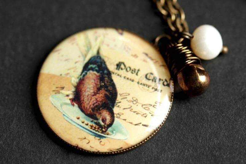 Braune Ente Halskette. Enten Anhänger Mit Dunkelbrauner Träne Und Süsswasserperle. Charm Wasservogel Bronze Kette von TheTeardropShop