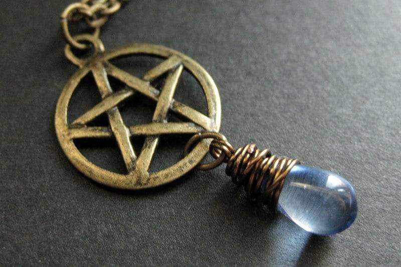 Bronze Pentagramm Halskette. Tropfen Blaue Wicca Handmade Schmuck von TheTeardropShop