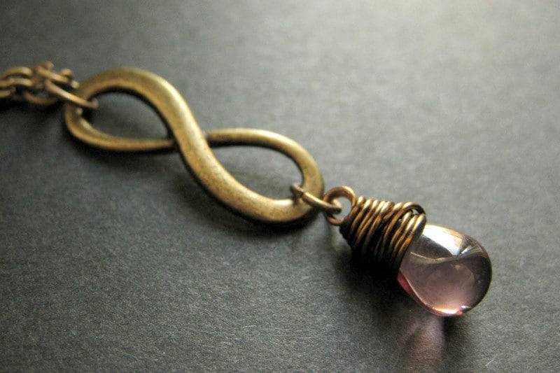 Bronze Unendlichkeit Symbol Halskette. Tropfen Draht Gewickelt Lila Handmade Schmuck von TheTeardropShop