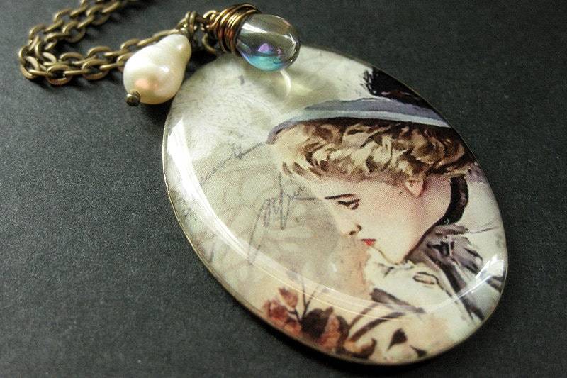 Graue Dame Halskette. Vintage Frauen Charm Halskette Mit Grau Teardrop Und Süsswasser Perle. Handmade Schmuck von TheTeardropShop