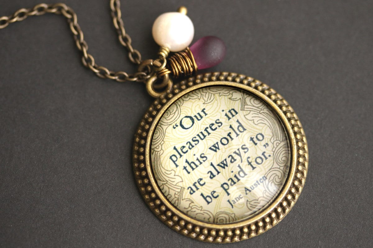 Halskette Unsere Freuden. Jane Austen Zitat Mit Glastropfen Und Süßwasserperle. Halskette. Handmade Schmuck von TheTeardropShop