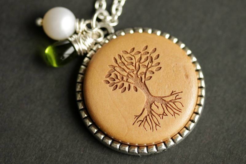 Holz Baum Halskette. Des Lebens Anhänger. Halskette Aus Mit Glastropfen Und Süsswasserperle. Silber Handmade Schmuck von TheTeardropShop