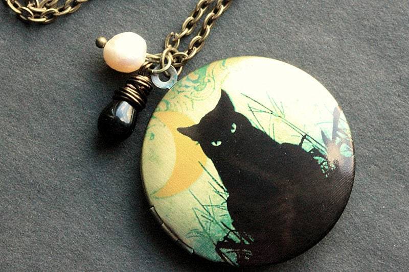 Katze Medaillon Halskette. Schwarze Katzenhalskette Mit Schwarzer Träne Und Süßwasserperle. Handmade Schmuck von TheTeardropShop