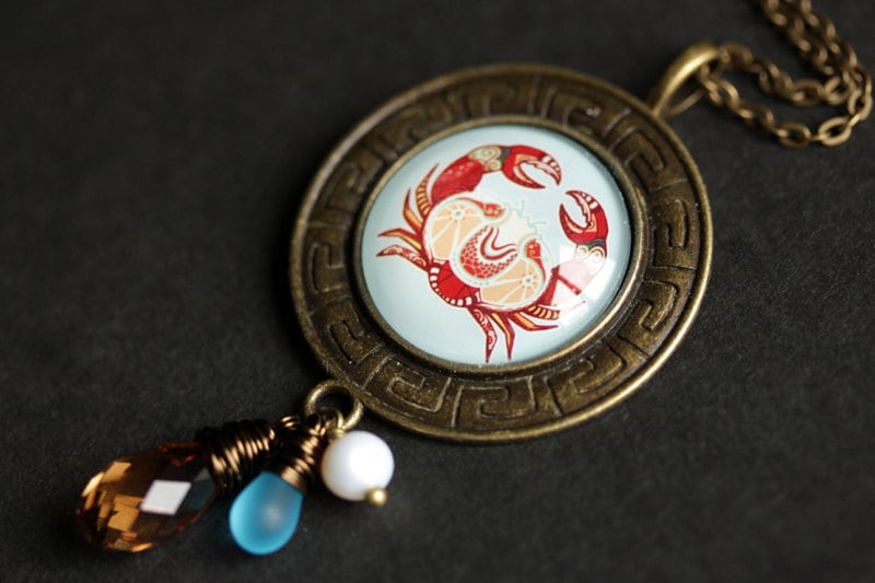 Krebs Halskette. Sternzeichen-Halskette. Native Sun Sign Constellation Horoskop Draht Gewickelt Kristall Charm von TheTeardropShop