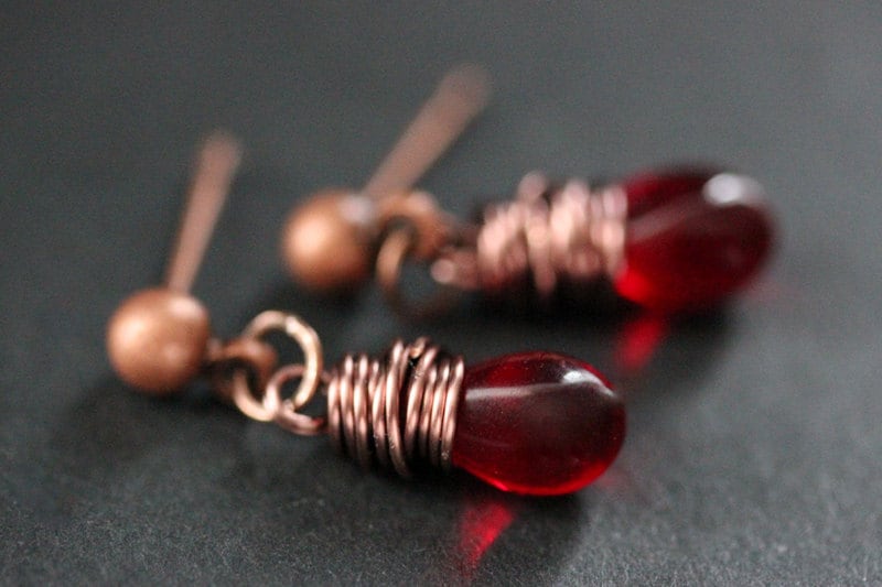 Kupfer Ohrringe - Rote Teardrop Ohrringe. Ohrstecker. Baumeln Post Handmade Schmuck von TheTeardropShop