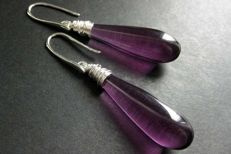 Lange Ohrringe. Extra Teardrop Lila Ohrringe Wire Wrapped in Silber. Handmade Schmuck von TheTeardropShop