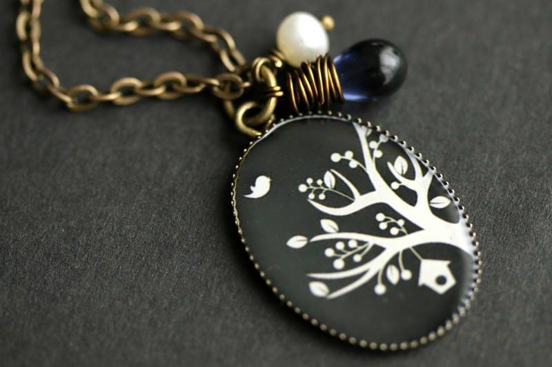 Mitternachts Baum Halskette. Marineblauer Und Weißer Baum-Anhänger Mit Dunkelblauer Träne Perle. Charm Bronze Kette von TheTeardropShop