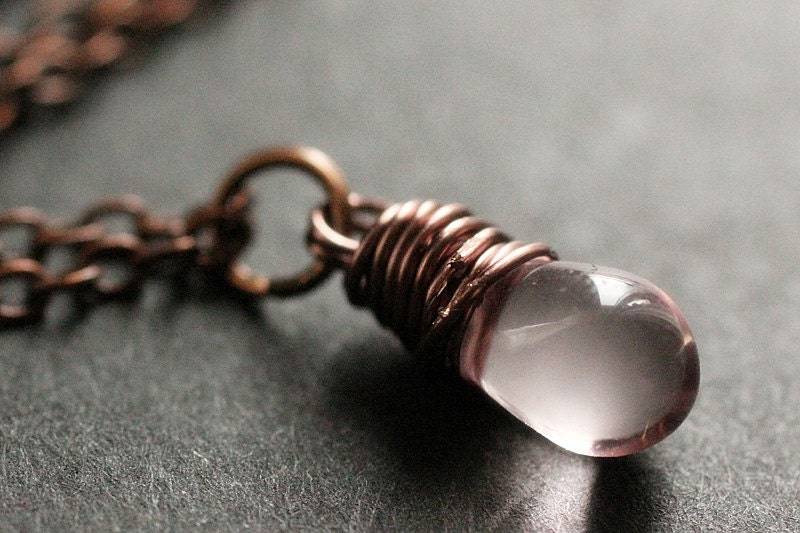 Rosa Tropfen-Halskette. Kupfer Halskette. Draht Gewickelt Teardrop Brautjungfer Schmuck. Handmade von TheTeardropShop