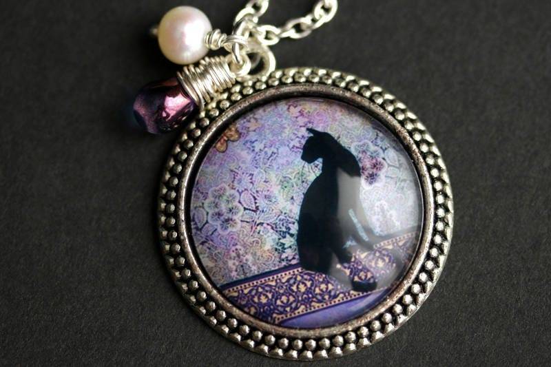 Schwarze Katze Halskette. Lila Katzen Anhänger Mit Träne Und Süßwasserperle. Silhouette Handgemachte von TheTeardropShop