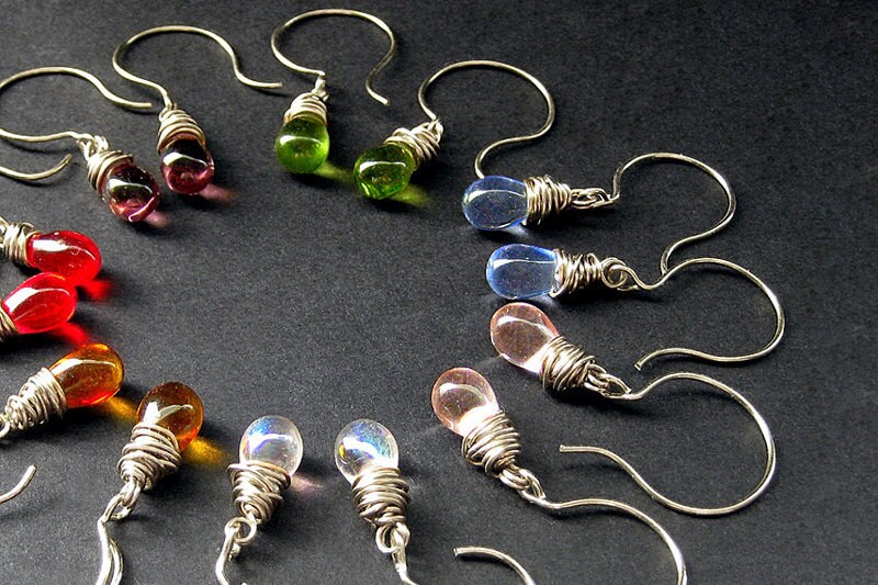 Sieben Paar Ohrringe Zum Preis Von Sechs - Wire Wrapped Teardrop in Silber. Handmade Schmuck von TheTeardropShop