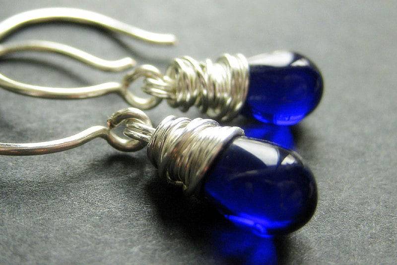 sterling Silber Ohrringe - Kobalt Blau Ohrringe. Draht Gewickelt Teardrop Handmade Schmuck von TheTeardropShop