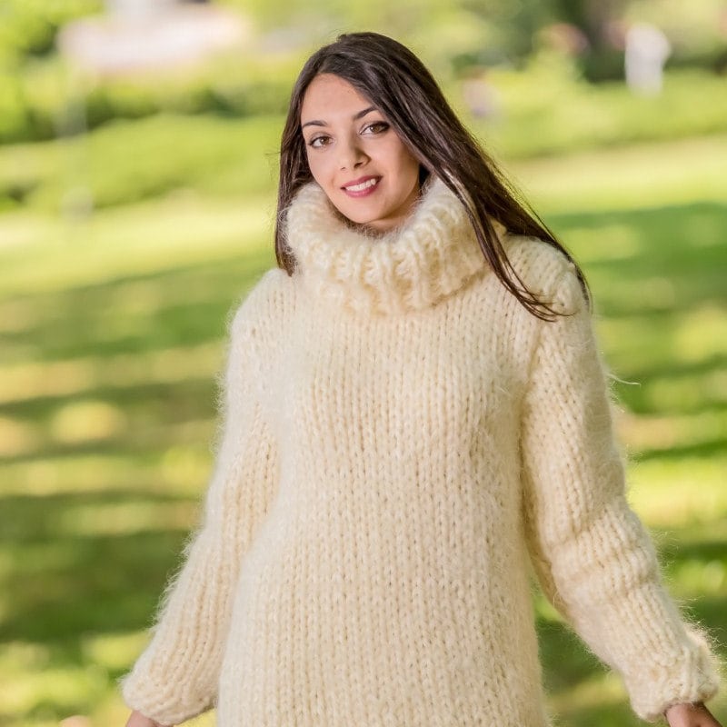 8-Fädiger Dicker Mohairpullover - Handgestrickter Flauschiger Übergroßer Rollkragenpullover T330 8-Fädiger Dicker Mohairpullover - Handgestrickter Flauschiger Übergroßer Rollkragenpullover T330 von TheTiffyMohair