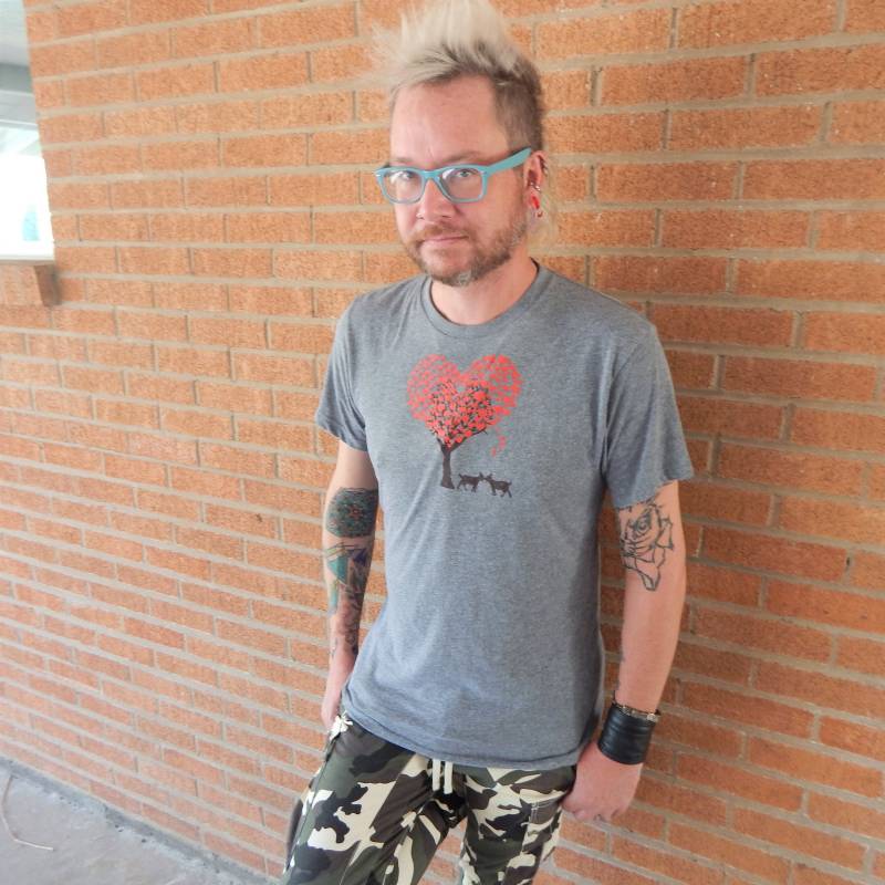 Goat Love Unisex Triblend T Shirt Design Ziegen Farm Life Herz Tree von TheTinyFarmer