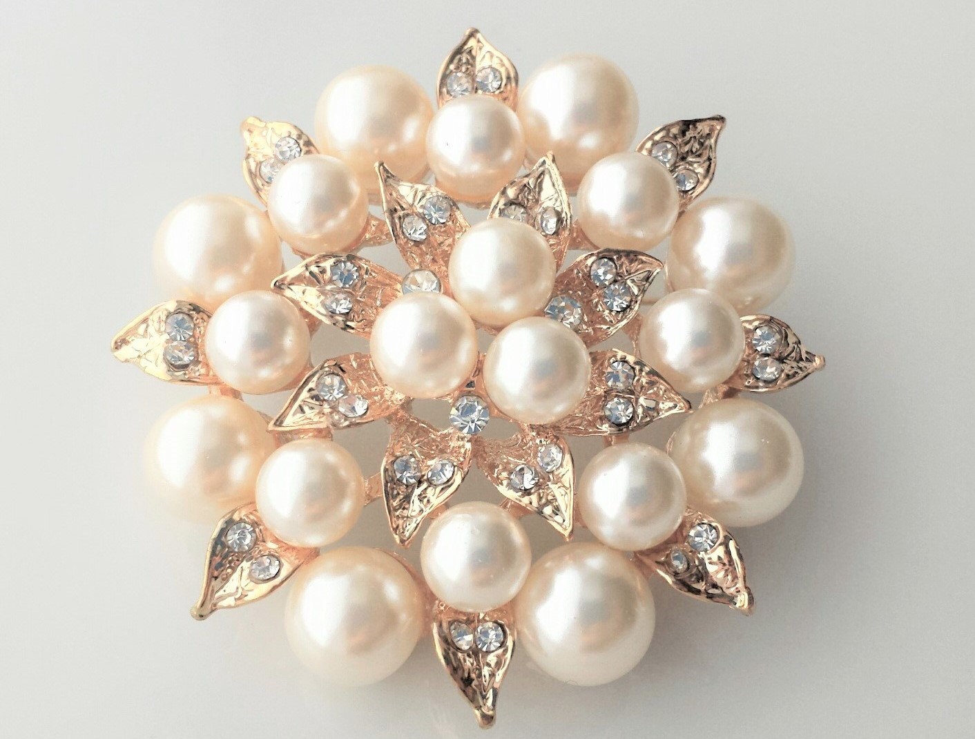 Perle Strass Brosche Elfenbein Braut Hochzeitsschmuck von TheTossedBouquet