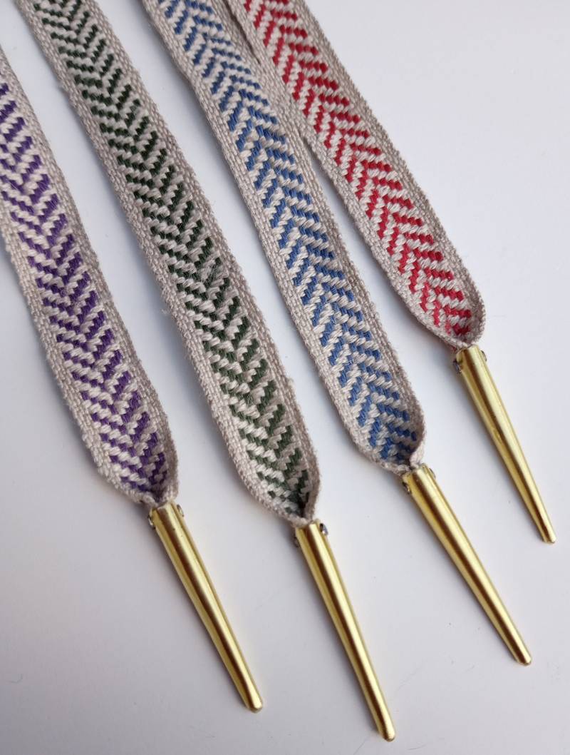 100% Leinen Band Spitze Mit Aiglets Für Mieder Und Korsetts Reenactment Oder Kostüm - Verschiedene Farben 100% Leinen Band Spitze Mit Aiglets Für Mieder Und Korsetts Reenactment Oder Kostüm - Verschiedene Farben von TheTudorTailor