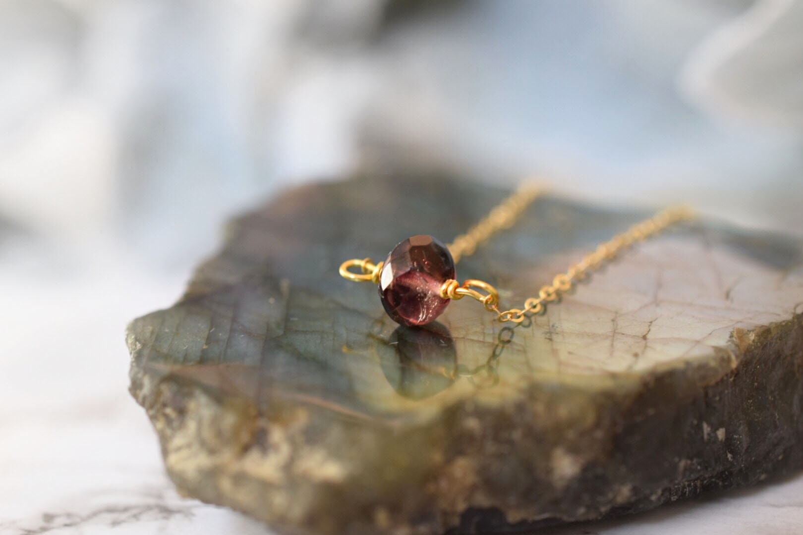 Amethyst Halskette Februar Geburtsstein Gold Kristall Zierliche Goldene Amethyst Halskette Februar Geburtsstein Gold Kristall Zierliche Goldene von TheTwoHandExchange