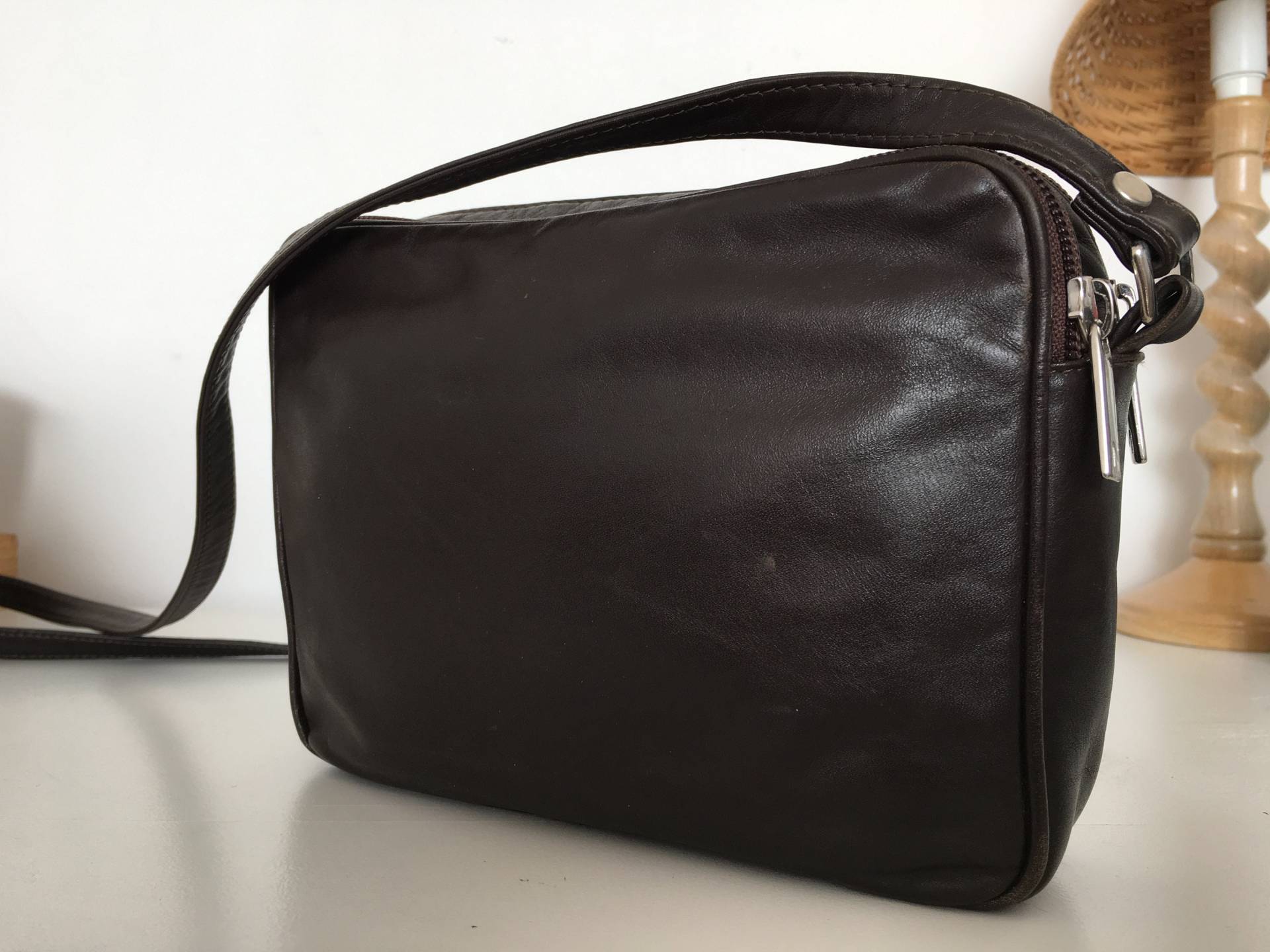 Anna Minnozzi Echtledertasche - Umhängetasche Aus Echtem Leder Anna Minnozzi Echtledertasche - Umhängetasche Aus Echtem Leder von TheVINTAGEShopBG