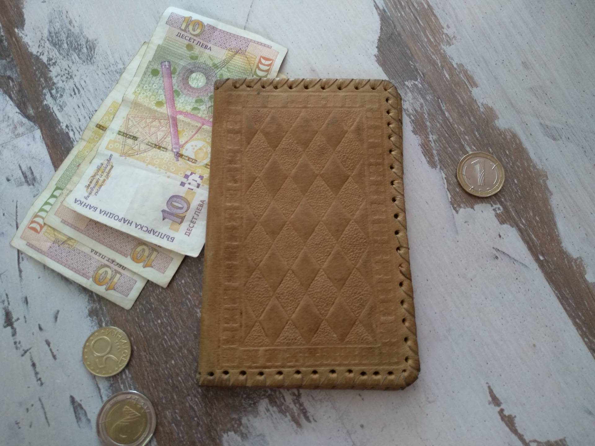 Braune Herrenbrieftasche - Naturleder Faltende Brieftasche Aus Echtem Leder Vintage Handgefertigte Bulgarien Braune Herrenbrieftasche - Naturleder Faltende Brieftasche Aus Echtem Leder Vintage Handgefertigte Bulgarien von TheVINTAGEShopBG