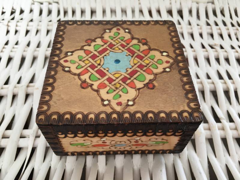 Kleine Box Für Die Pyrographie - Vintage Holzbox Schmuckbox Memory Retro Kleine Box Für Die Pyrographie - Vintage Holzbox Schmuckbox Memory Retro von TheVINTAGEShopBG