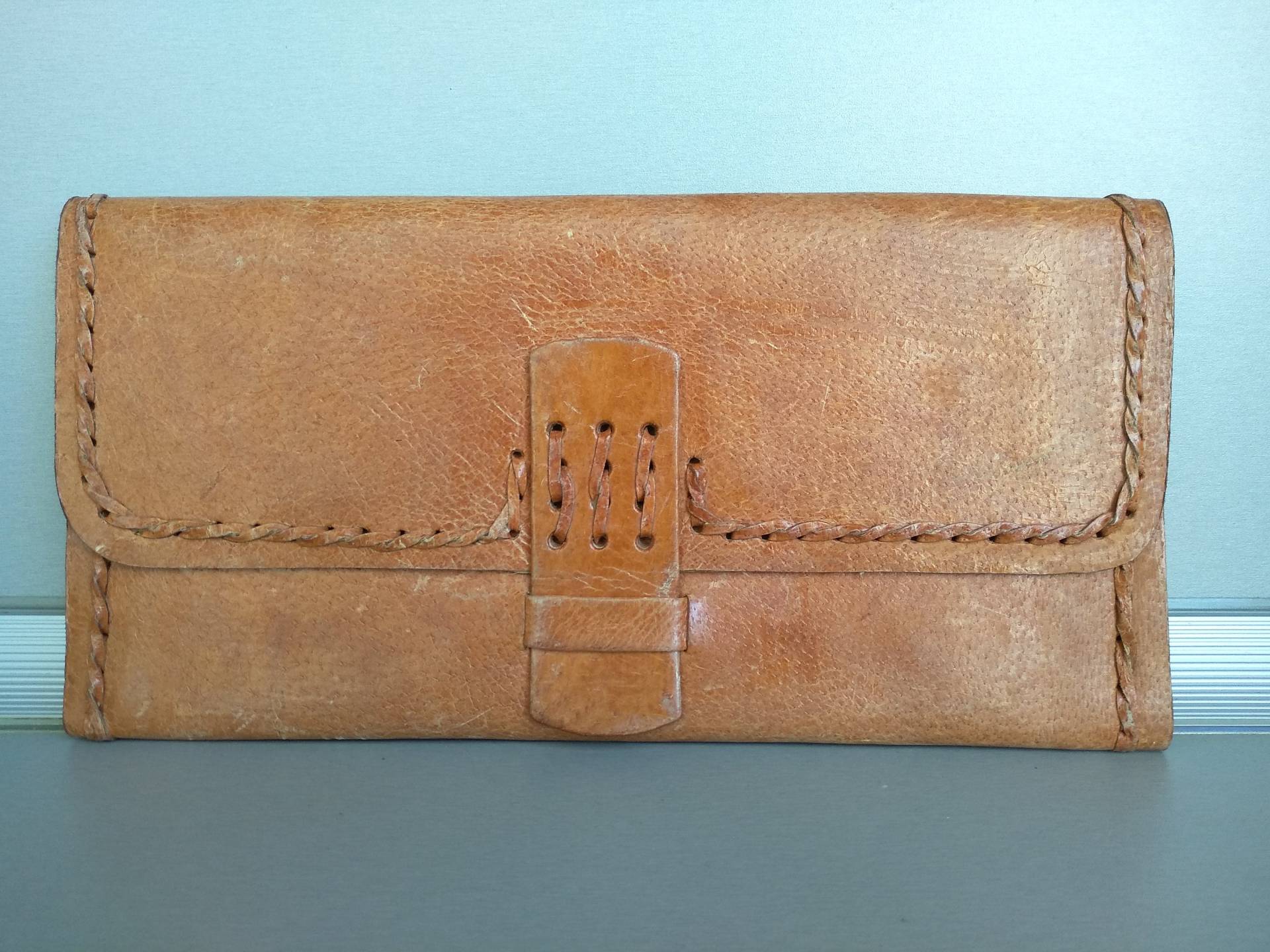 Vintage Echtleder Clutch Tasche - Retro Leder Bag Vintage Echtleder Clutch Tasche - Retro Leder Bag von TheVINTAGEShopBG