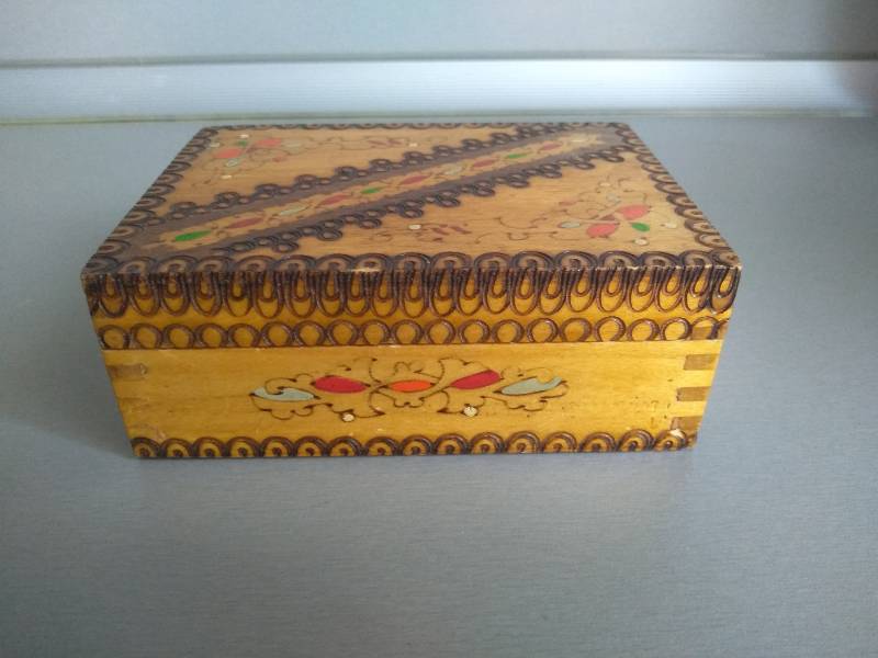 Vintage Pyrographie Box - Holz Schmuck Memory Retro Home Deko Vintage Pyrographie Box - Holz Schmuck Memory Retro Home Deko von TheVINTAGEShopBG